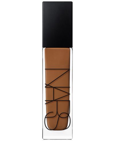 Iguacu (D3 - Deep with neutral undertones, and an olive tone)