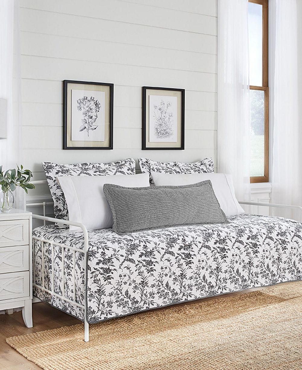 Комплект покрывал Laura Ashley Amberley Cotton 4-Pc. Daybed