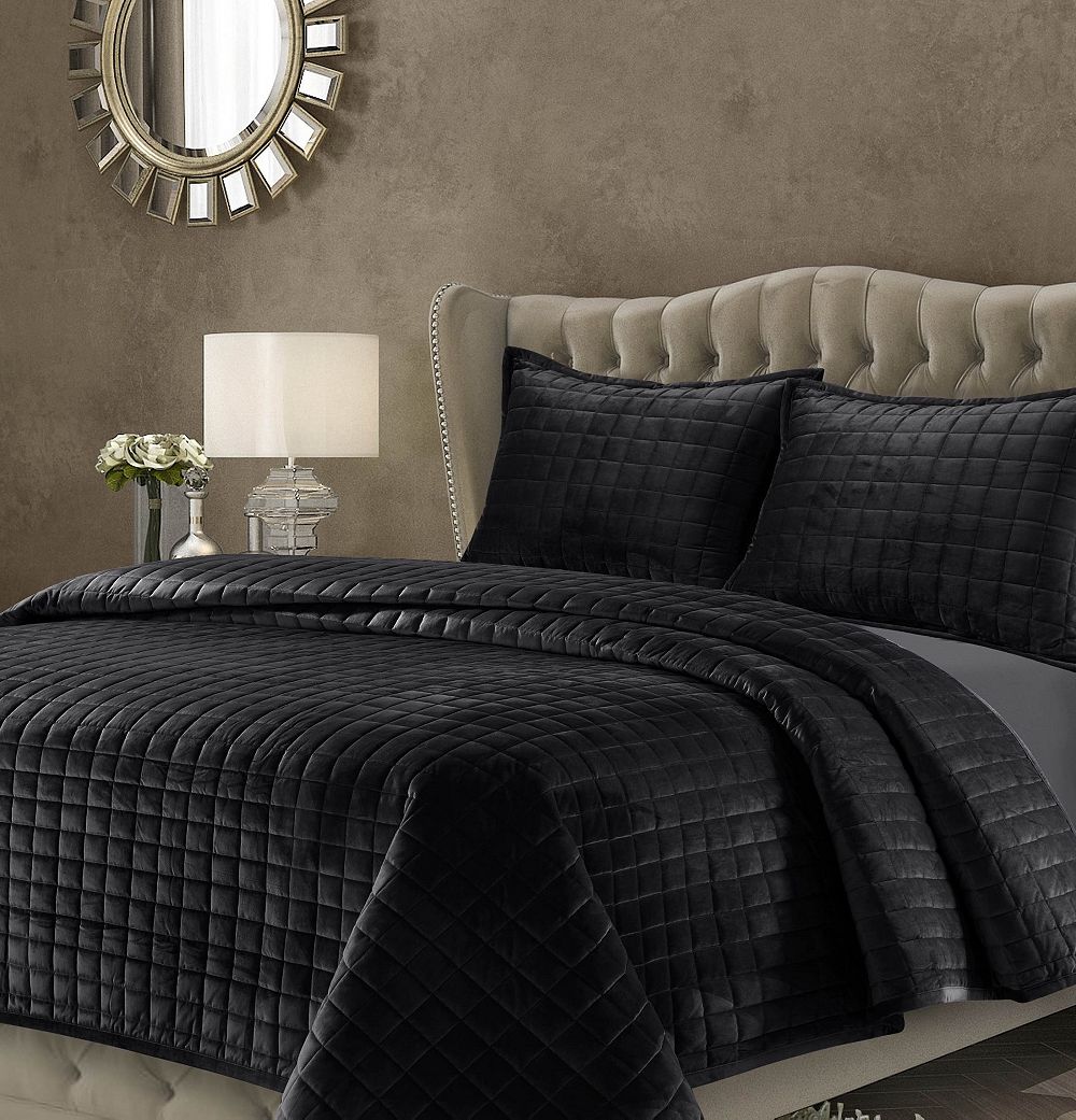 Tribeca Living Florence Velvet Solid Oversized Quilt Set, King