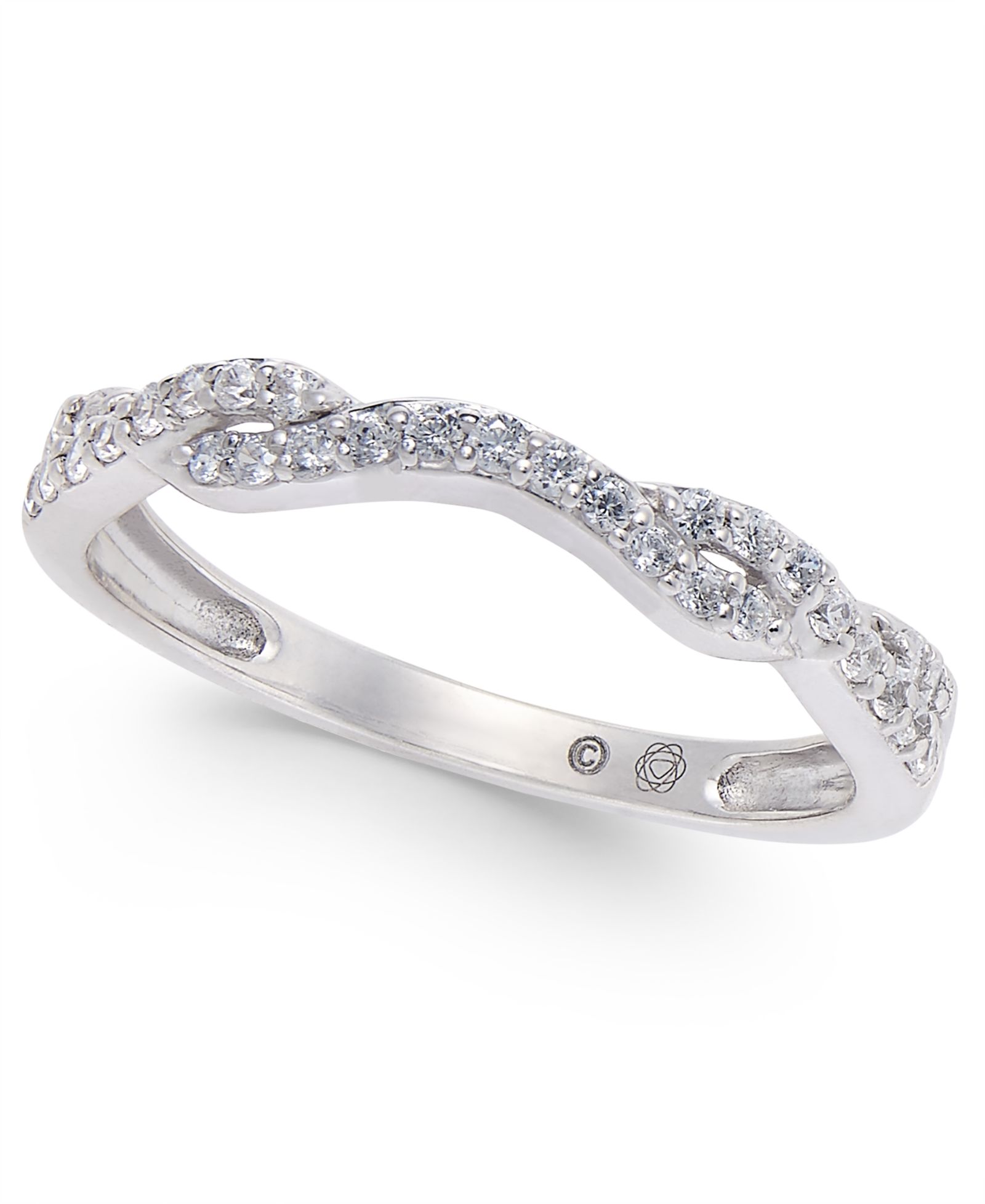 Diamond Twist Band (1/5 ct. t.w) in 14k White Gold