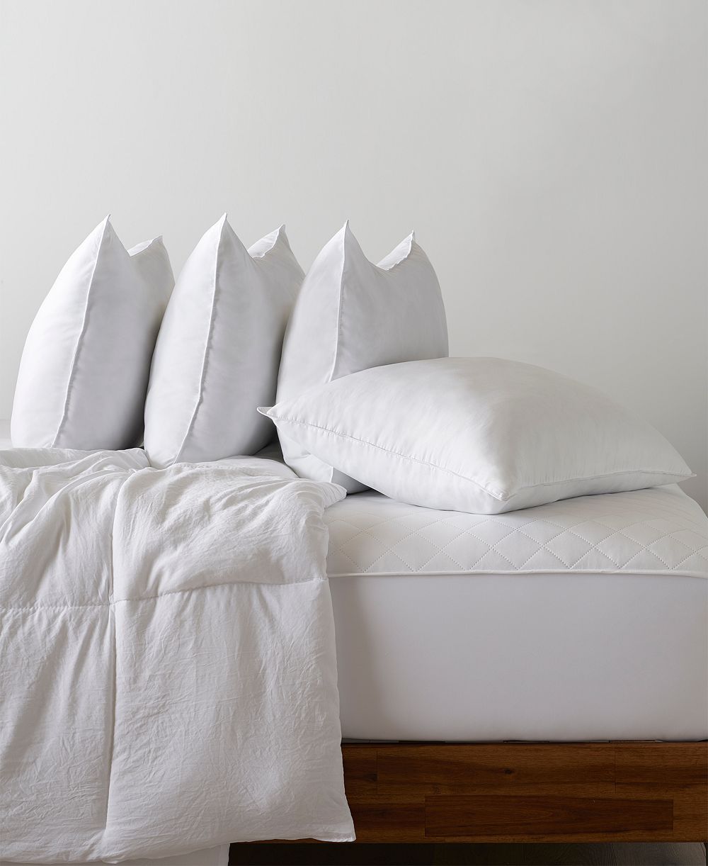 Подушка Ella Jayne Signature Plush Allergy-Resistant 4-Pack Standard