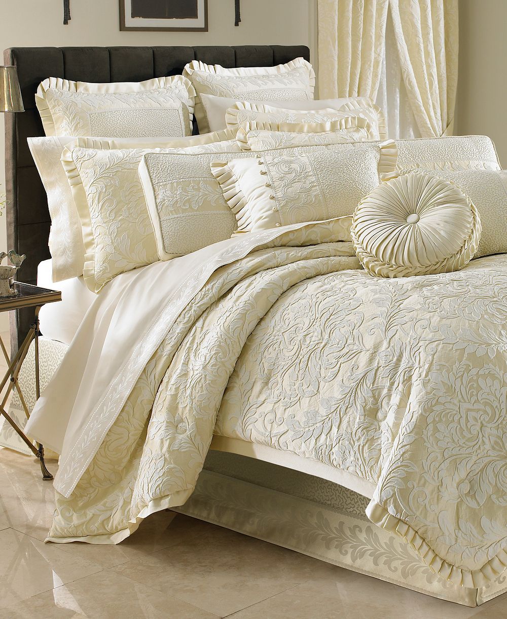 J Queen New York Marquis 4-Pc. Comforter Set, California King