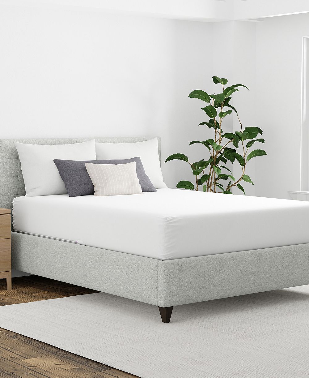 AllerEase Maximum Waterproof Allergy and Bedbug Zippered Mattress Protector, King