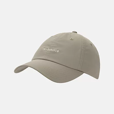 Женская кепка New Balance 6 Panel Linear Logo