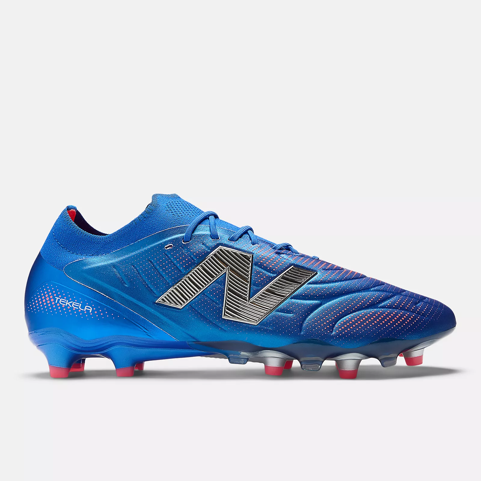 TEKELA ELITE LOW LACED FG V5 кроссовки