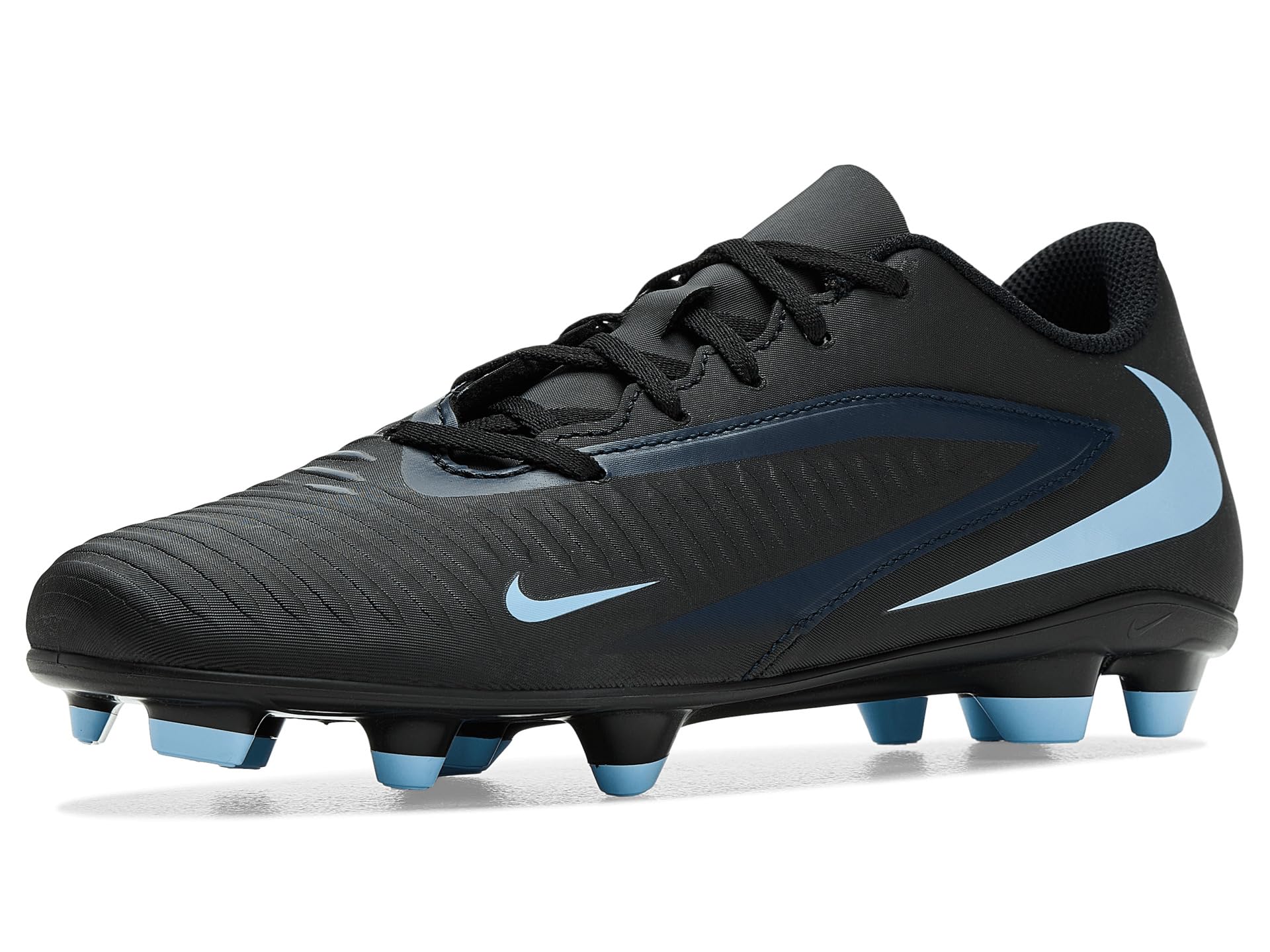 Soccer Phantom 6 Low Club кроссовки