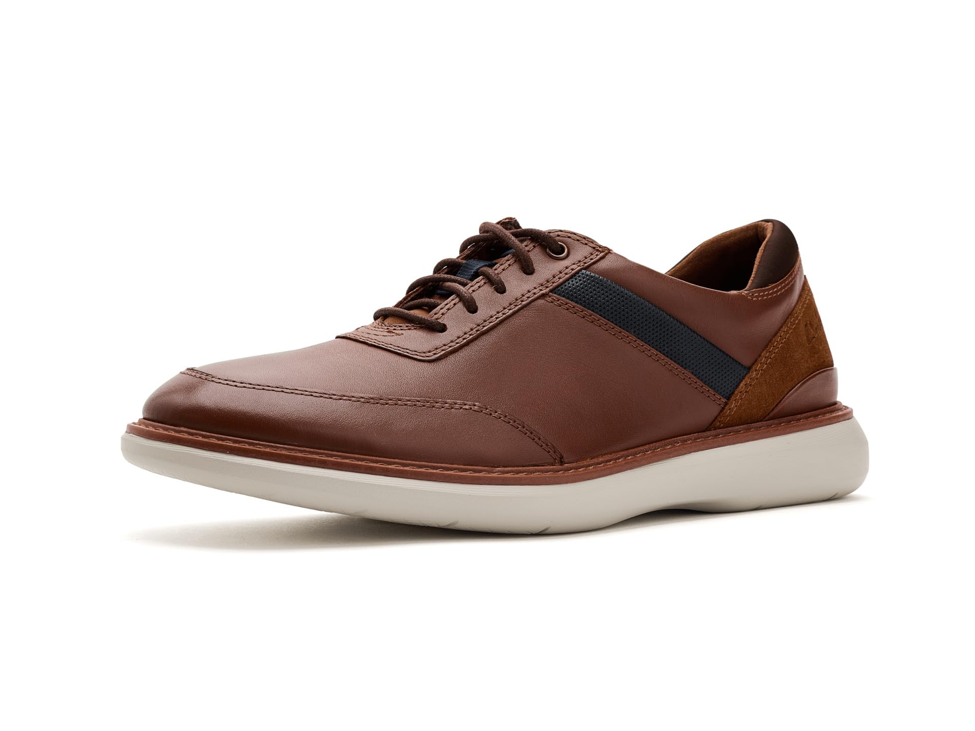 Clarks стильные оксфорды