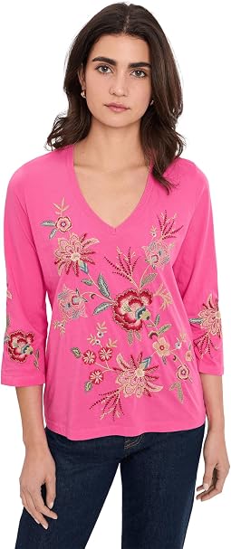 3/4 Sleeve Trapunto V-Neck Tee