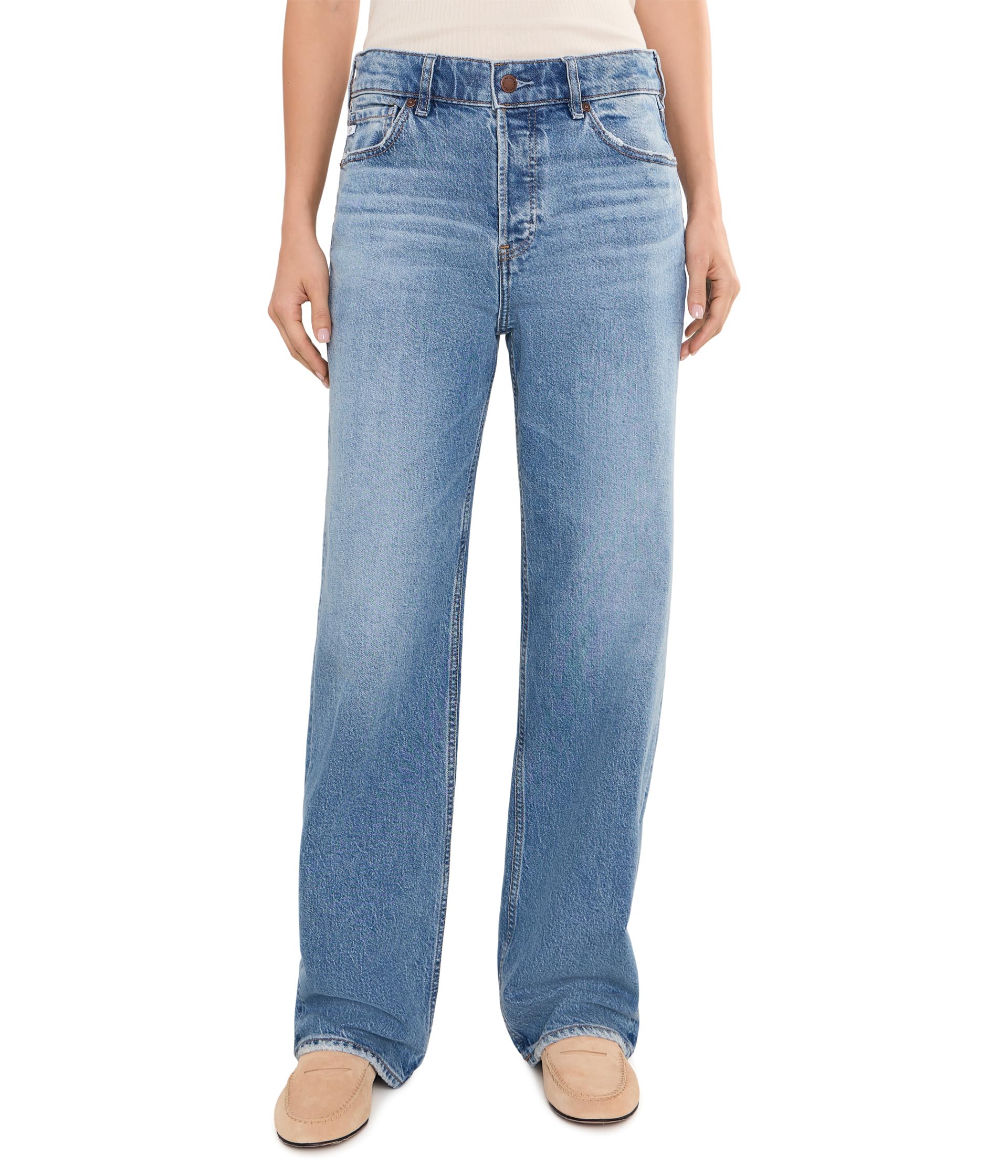 Billie Relaxed Straight Jeans in Echo