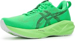 Беговые кроссовки Novablast 5